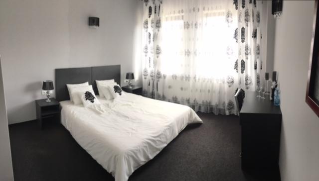 Bed and Breakfast Essenza Party Center Świdnica Exteriér fotografie